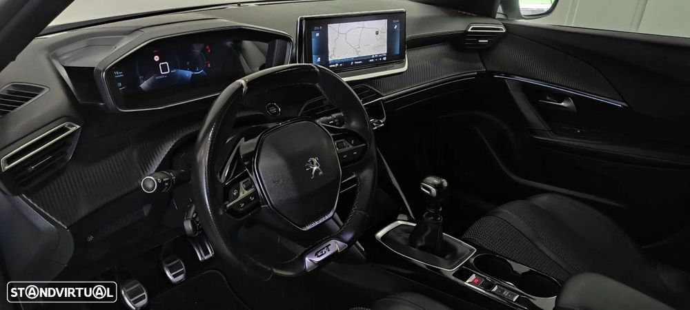 Peugeot 2008 1.2 PureTech GT - 18