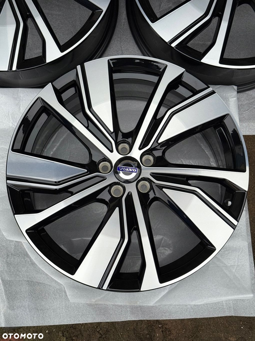 Oryginalne Nowe Felgi Volvo OE C40 XC40 XC60 V90 20 cali 5x108 Alufelgi - 2