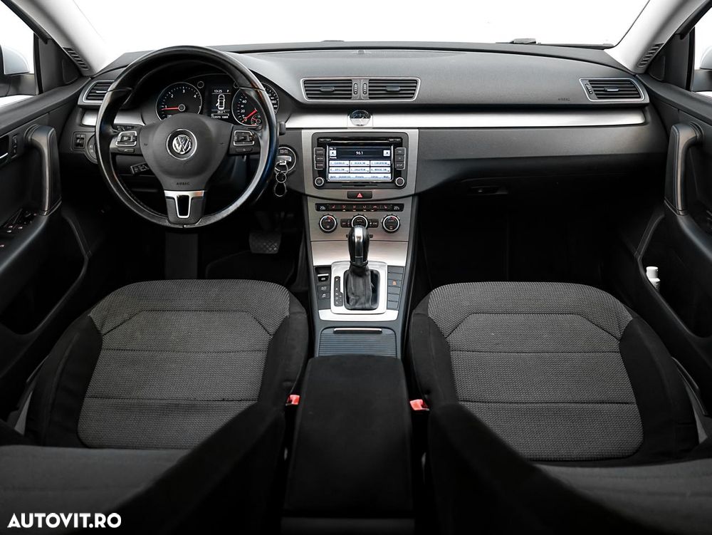 Volkswagen Passat - 8