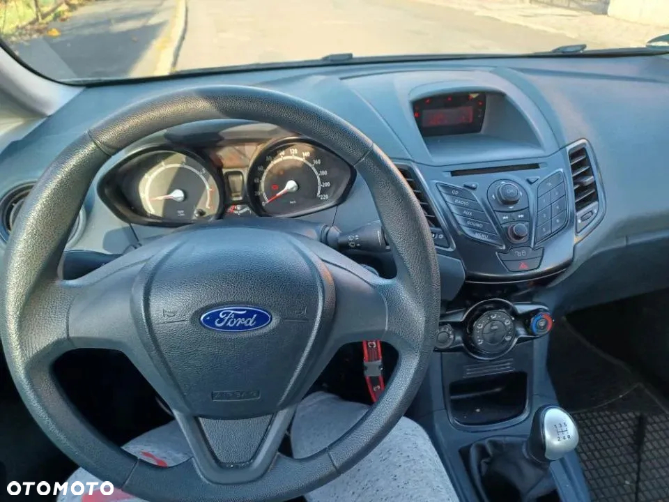 Ford Fiesta 1.25 Champions Edition - 10