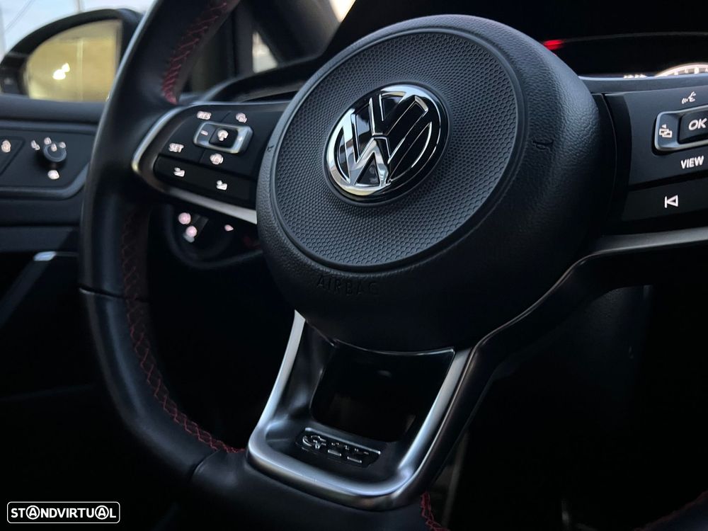 VW Golf 2.0 TSI GTI DSG Performance - 27