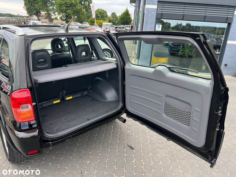 Toyota RAV4 2.0 VVT-i 4x4 - 23