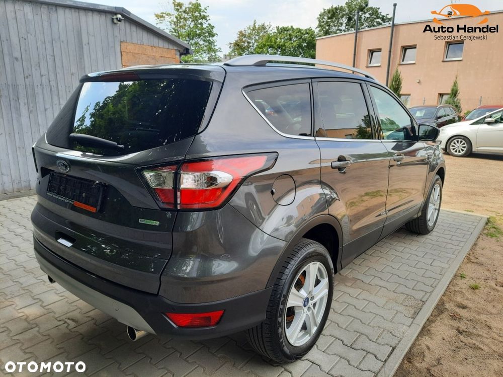 Ford Kuga 1.5 EcoBoost 2x4 Titanium - 13