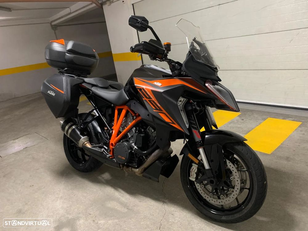 KTM Superduke 1290 SuperDuke GT - 1