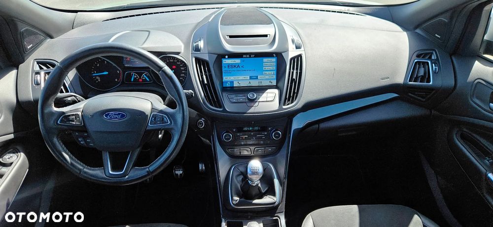 Ford Kuga 2.0 TDCi 4x4 ST-Line - 25
