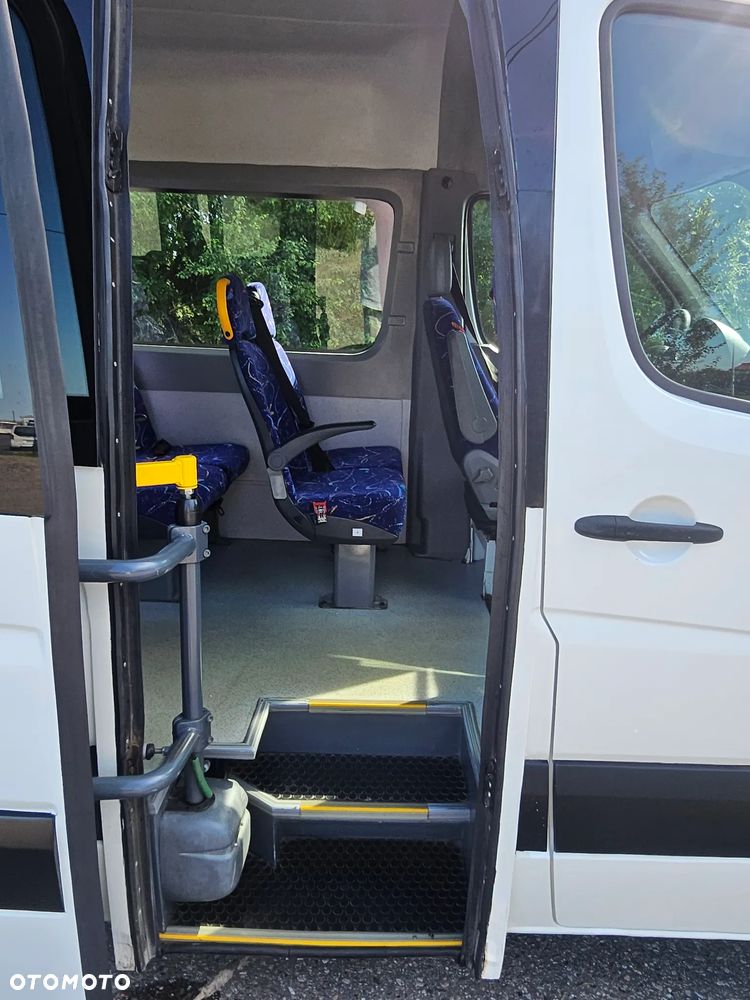 Volkswagen CRAFTER 50 2.5 TDI 20 MIEJSC SIEDZĄCYCH - 9