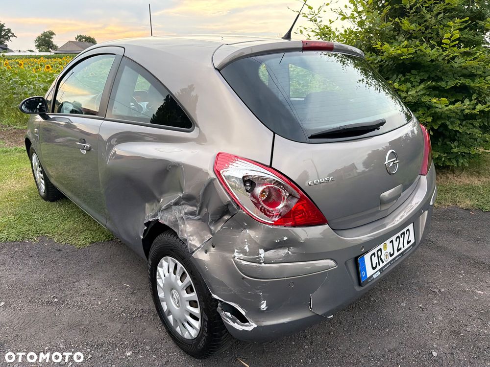 Opel Corsa 1.4 16V Active - 4