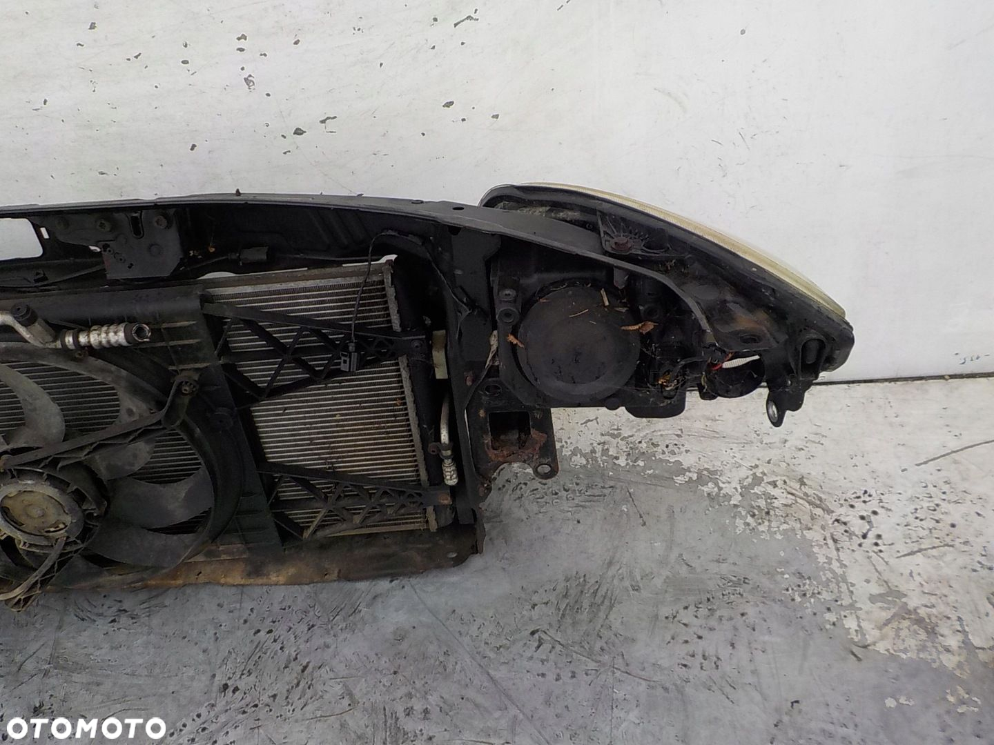 737 SKODA FABIA II ROOMSTER 1.2 1.4 BENZ PAS PRZEDNI BELKA CHŁODNICA - 3