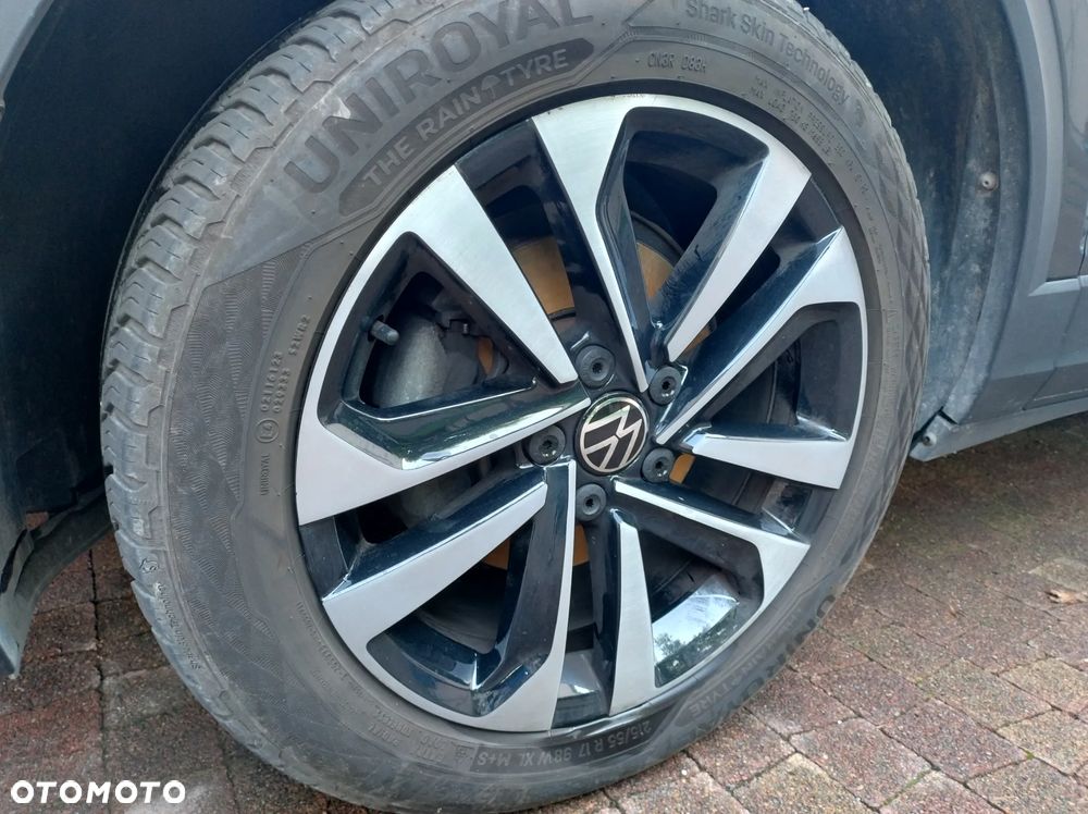 Volkswagen T-Roc - 29