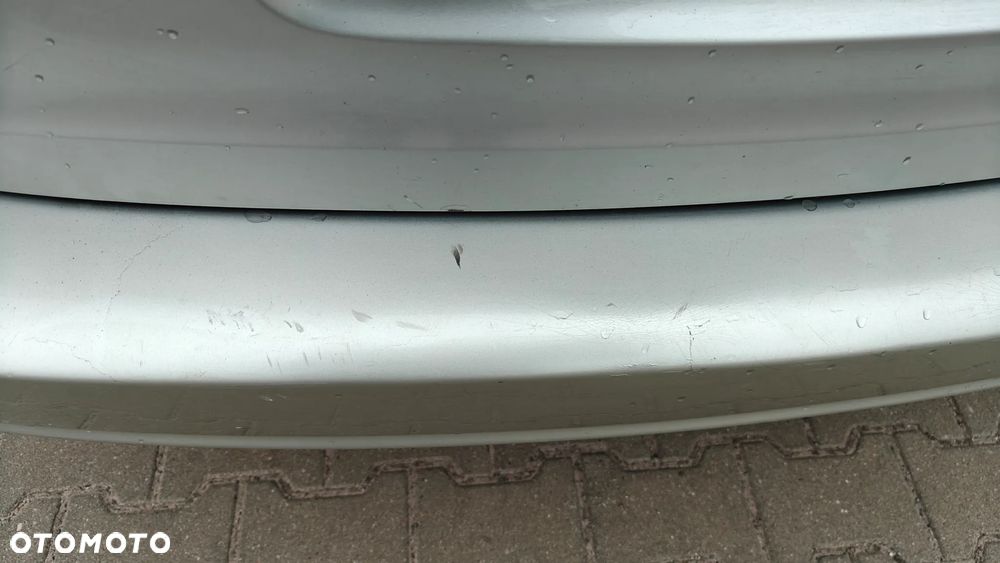 Toyota Avensis 1.8 VVT-i Luna - 6