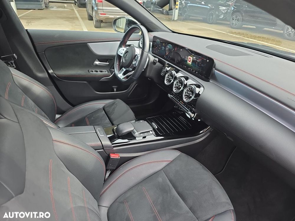 Mercedes-Benz CLA - 12