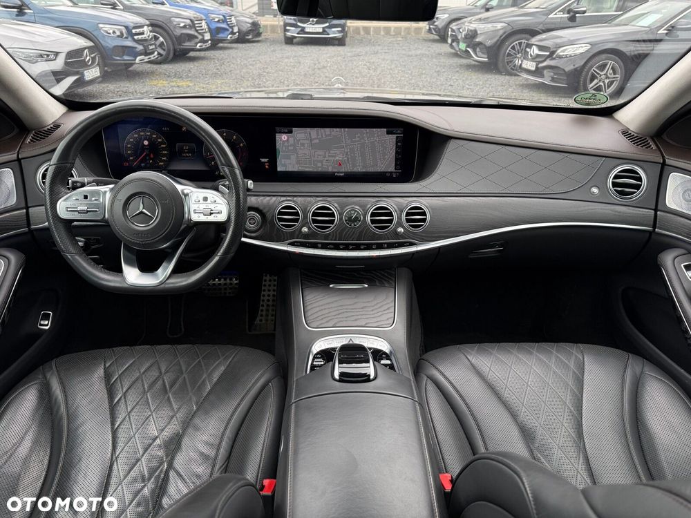 Mercedes-Benz Klasa S 560 4-Matic L 9G-TRONIC - 22