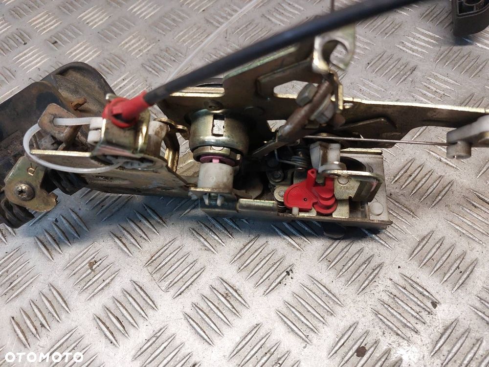 ZAMEK KLAPY BAGAŻNIKA + KLAMKI  FORD TRANSIT V - 2