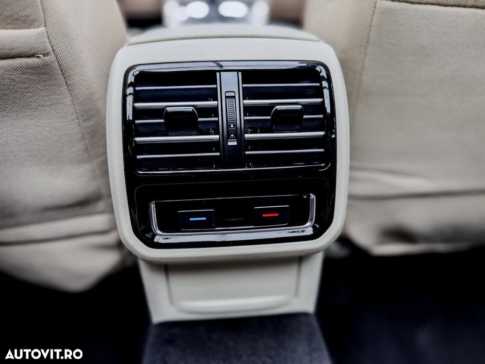 Volkswagen Passat - 22