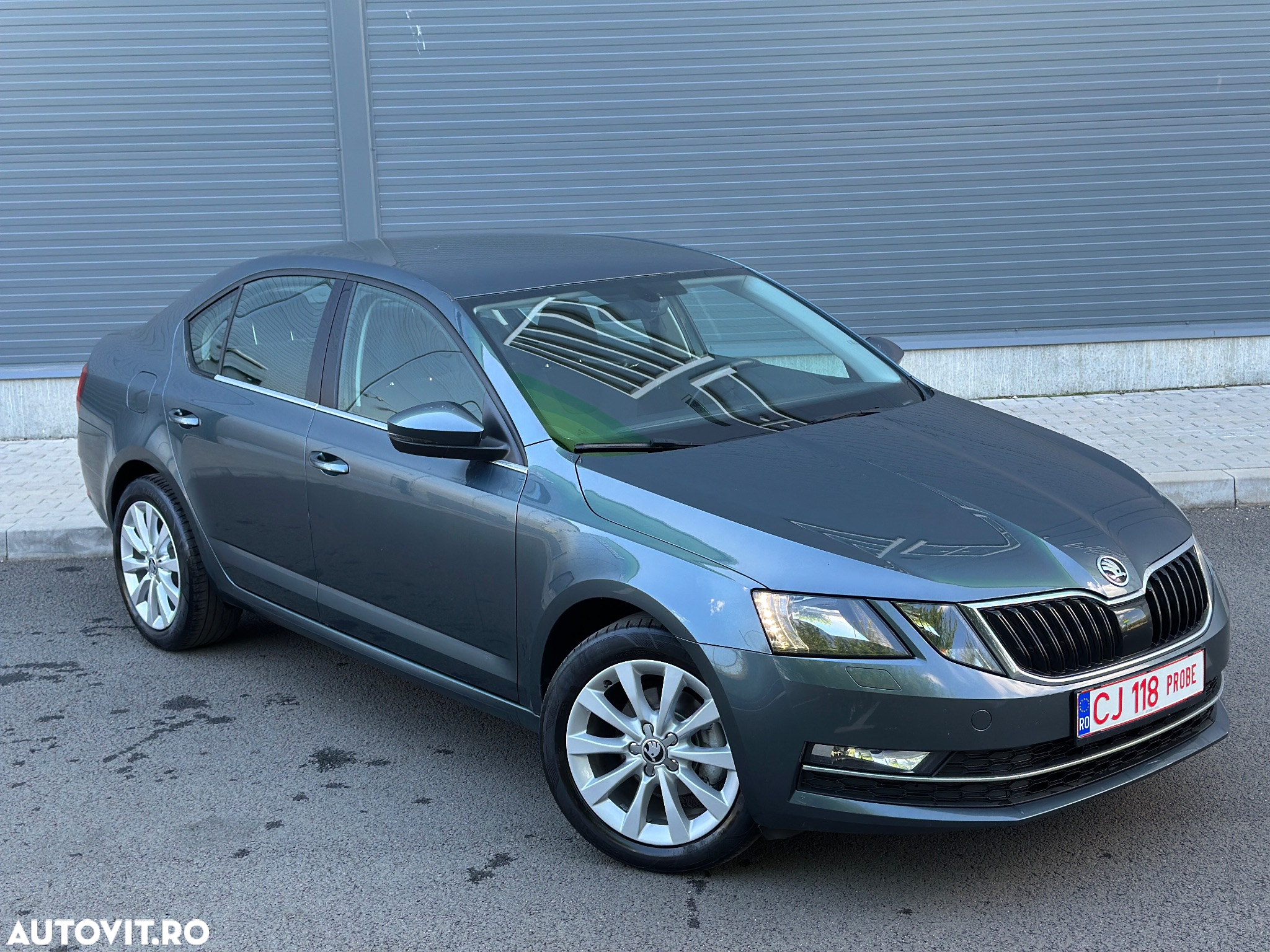 Skoda Octavia 2.0 TDI DSG Style - 17