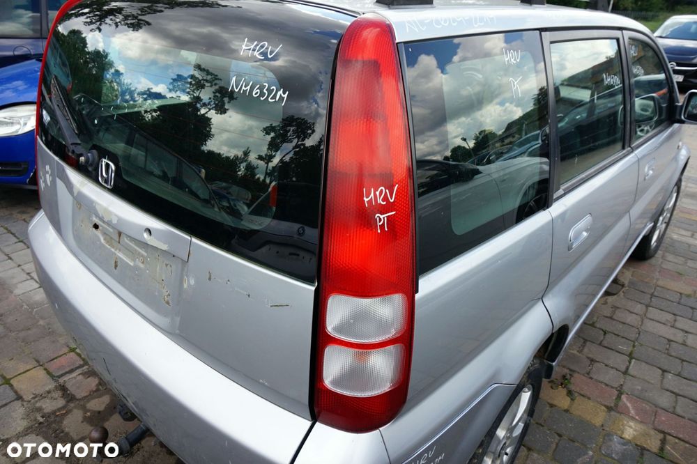 LAMPA TYLNA PRAWA HRV HR-V I GH LIFT 33501S2H003 HONDA 2001-2006 - 1