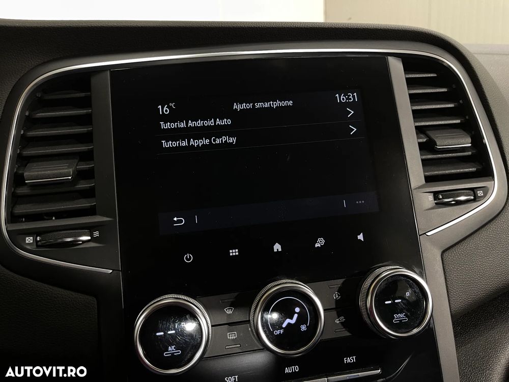 Renault Megane TCe EDC Zen - 16