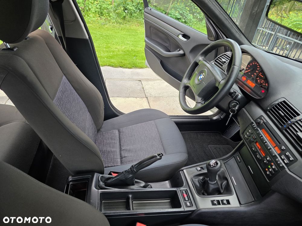 BMW Seria 3 - 30