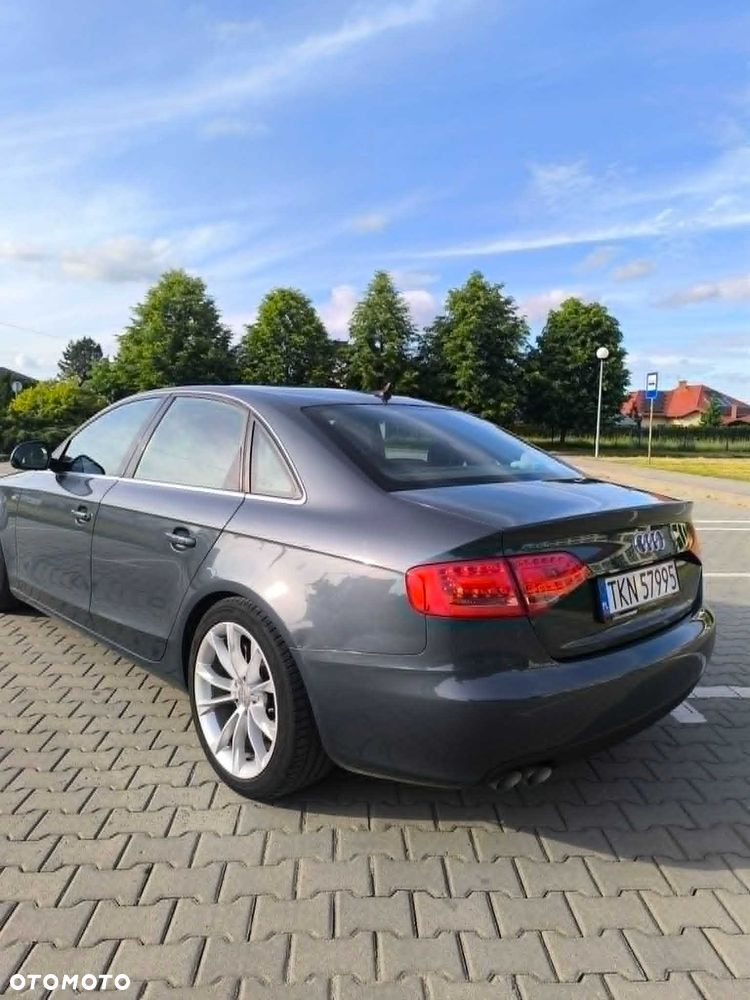 Audi A4 Limousine - 2