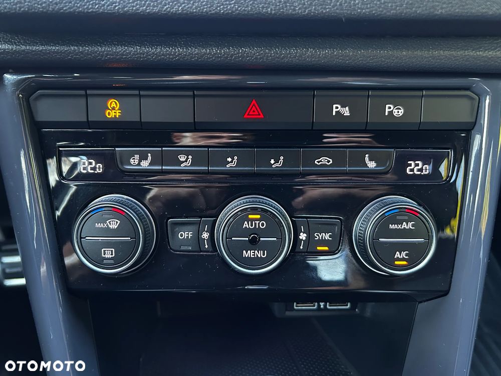 Volkswagen T-Roc 2.0 TSI 4Motion DSG Sport - 28