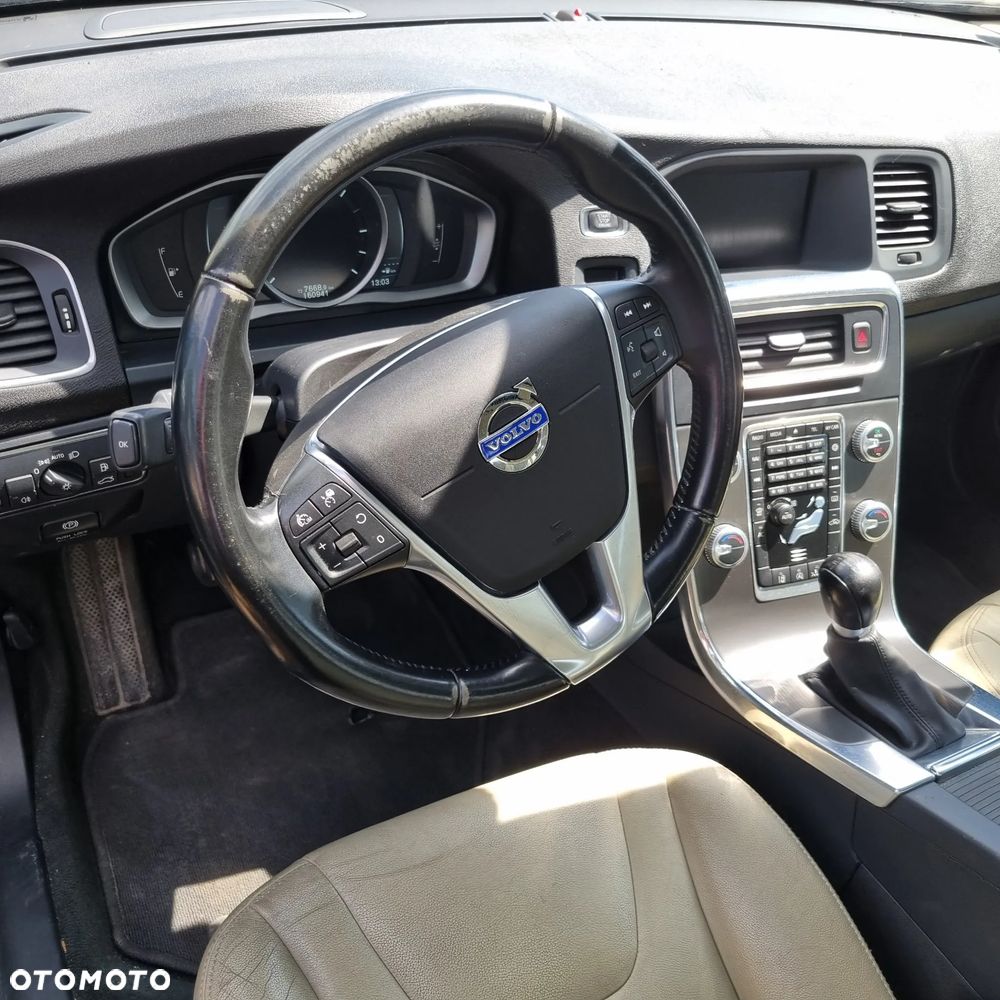 Volvo S60 D2 Momentum - 7