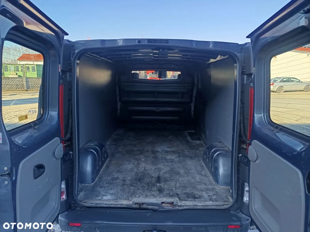 Renault TRAFIC 2.0 - 9