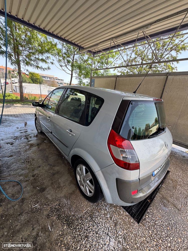 Renault Scénic - 3