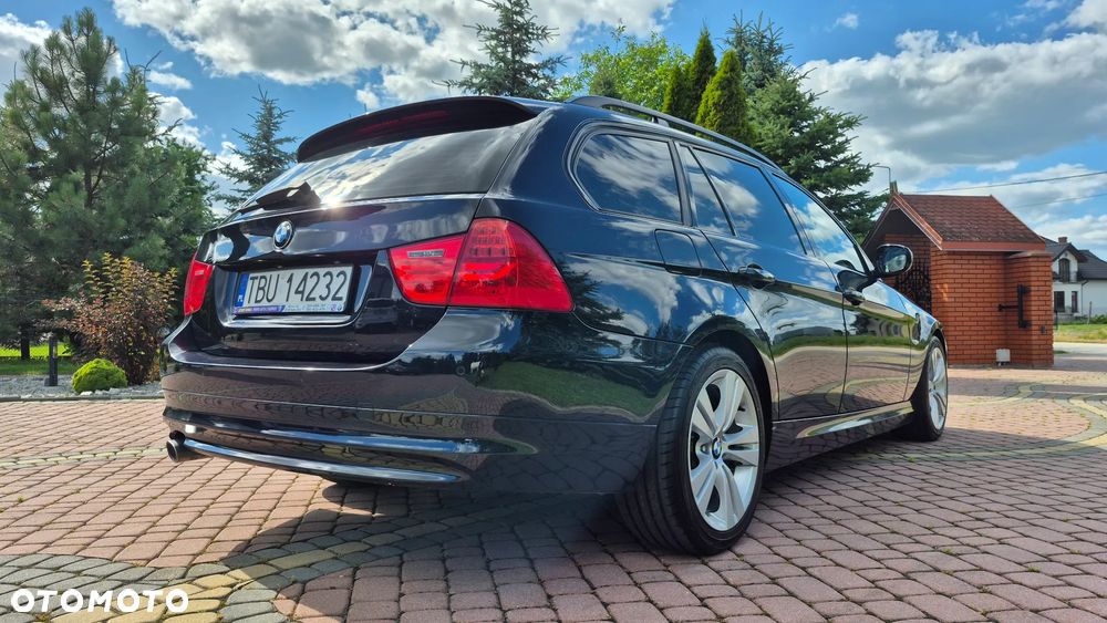 BMW Seria 3 320d xDrive - 21