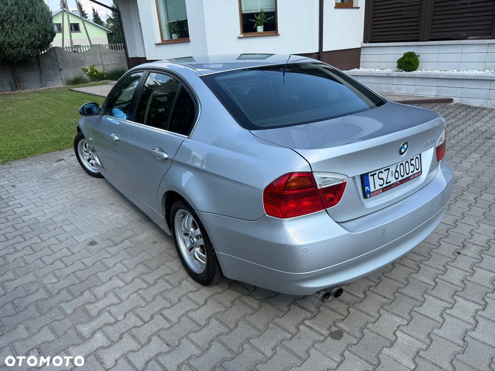 BMW Seria 3 325i - 5