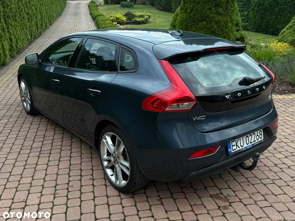 Volvo V40 D2 Drive-E Momentum - 4