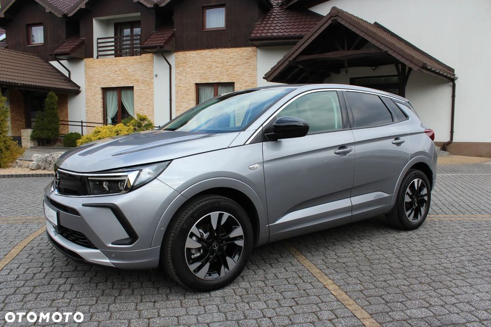 Opel Grandland 1.5 D Automatik Business Elegance - 2