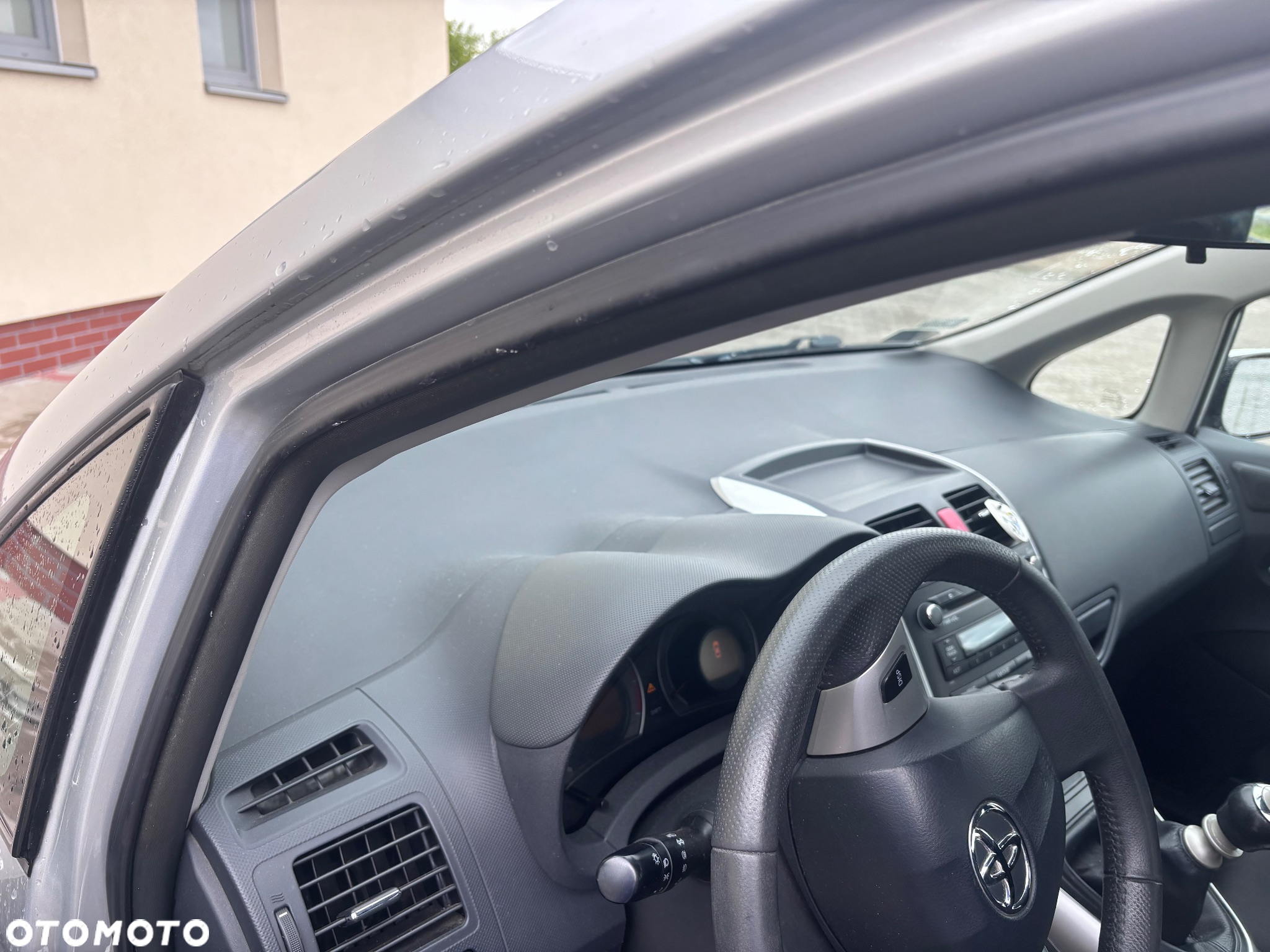 Toyota Auris 1.6 Luna - 9