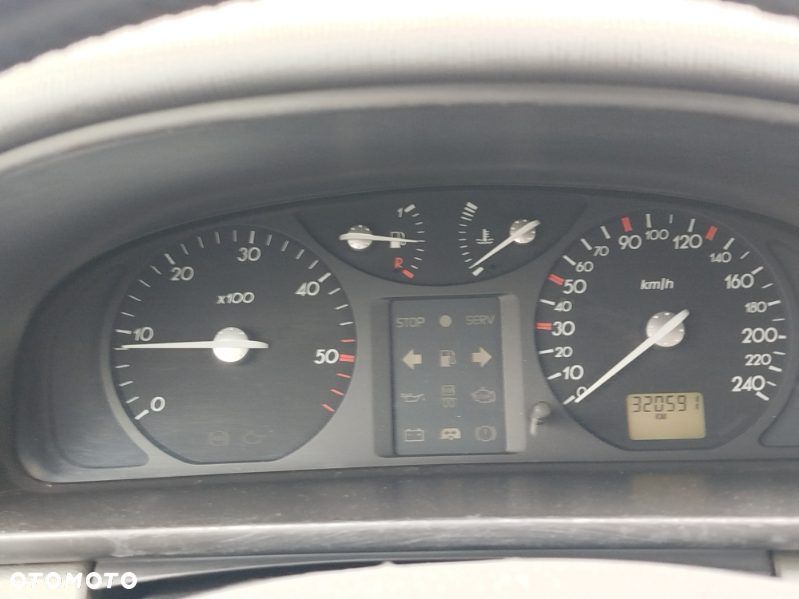 Renault Laguna - 14
