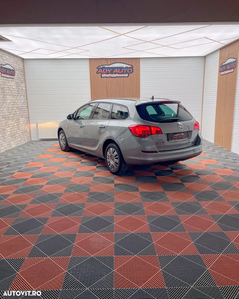 Opel Astra 1.7 CDTI Cosmo - 3