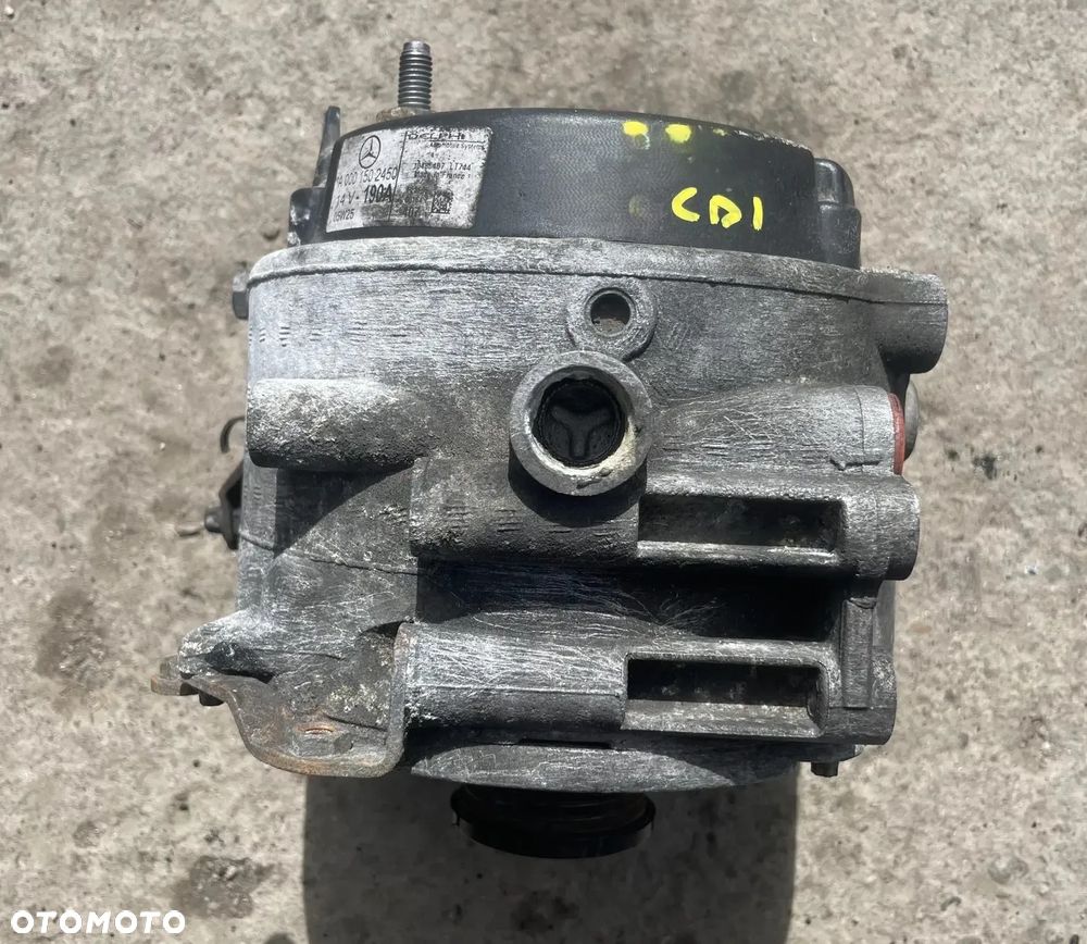 Alternator Mercedes W210 3.2 CDI A0001502450 - 1