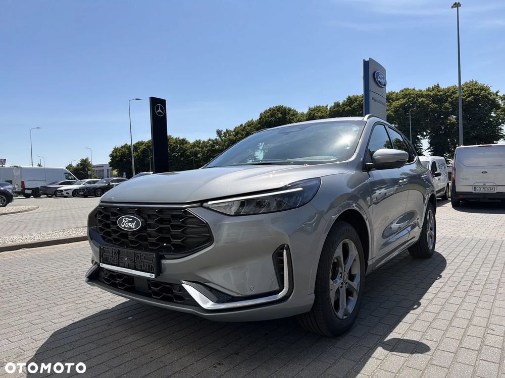 Ford Kuga 2.5 Duratec FHEV 4x4 ST-LINE X - 28