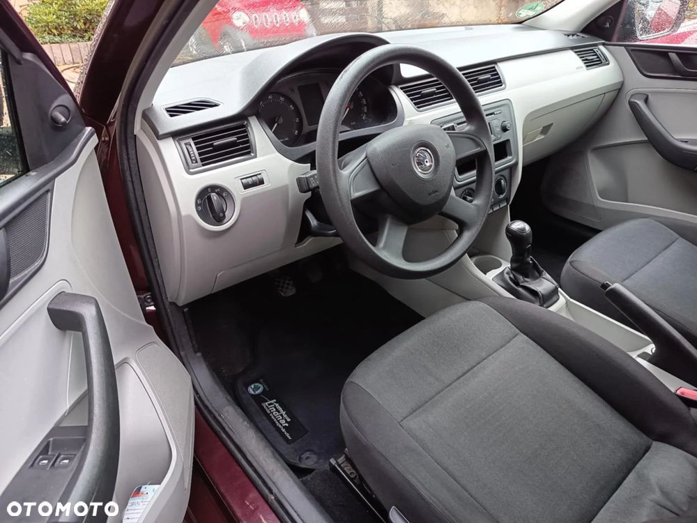 Skoda RAPID 1.2 TSI Edition - 6