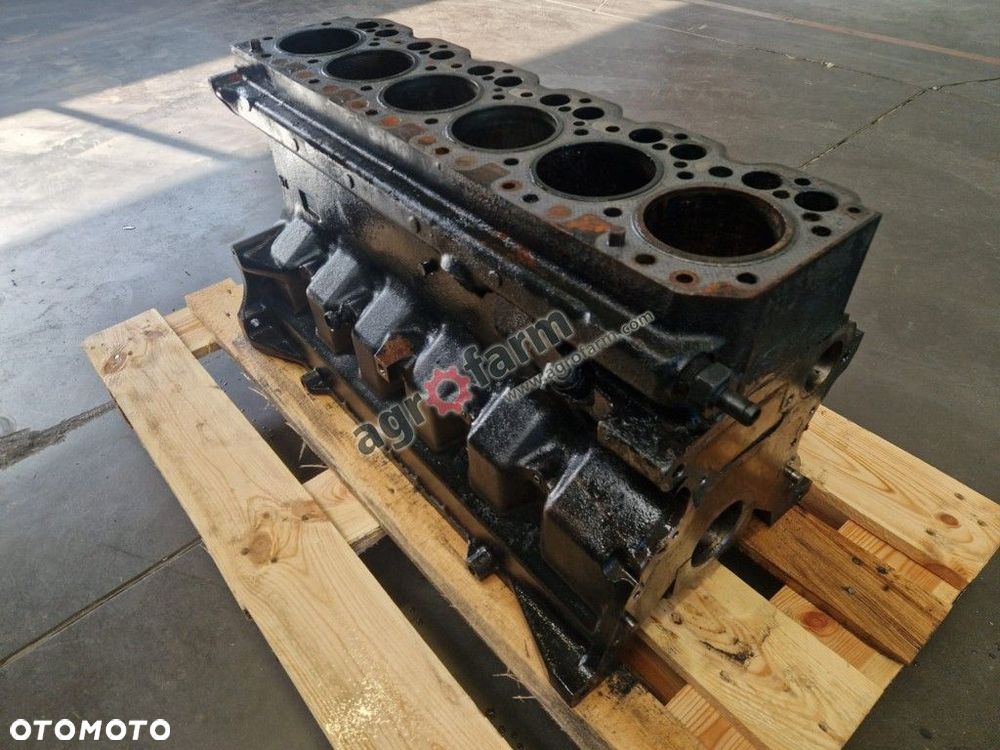 Blok silnika John Deere 6600, 6506, 7500 - 2