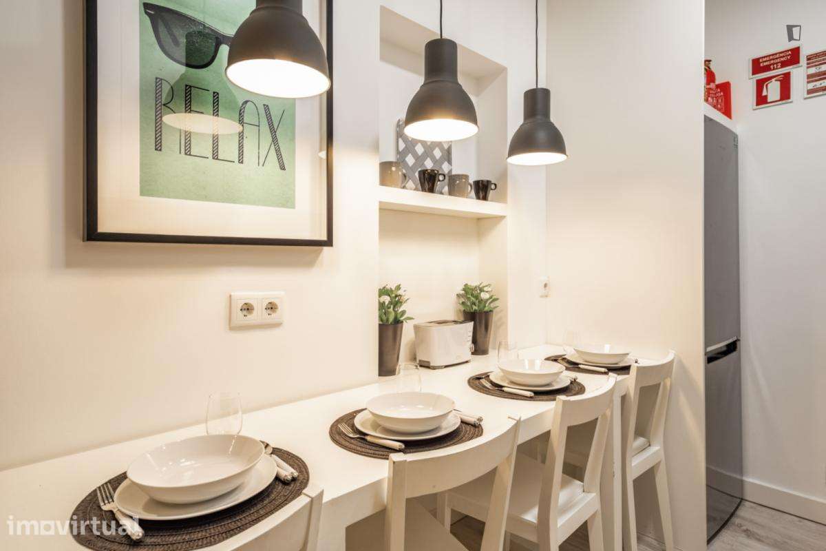 Quarto - localizado em Campolide Lisbon - Grande imagem: 5/22