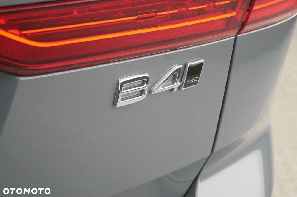 Volvo XC 60 - 30