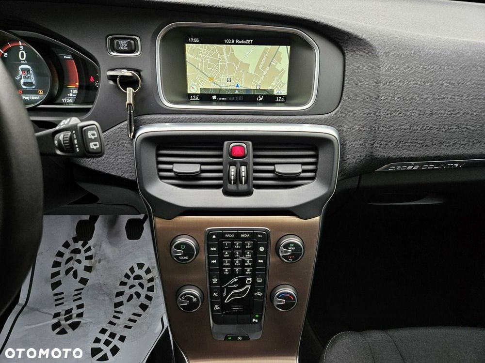 Volvo V40 D2 Drive-E Momentum - 11