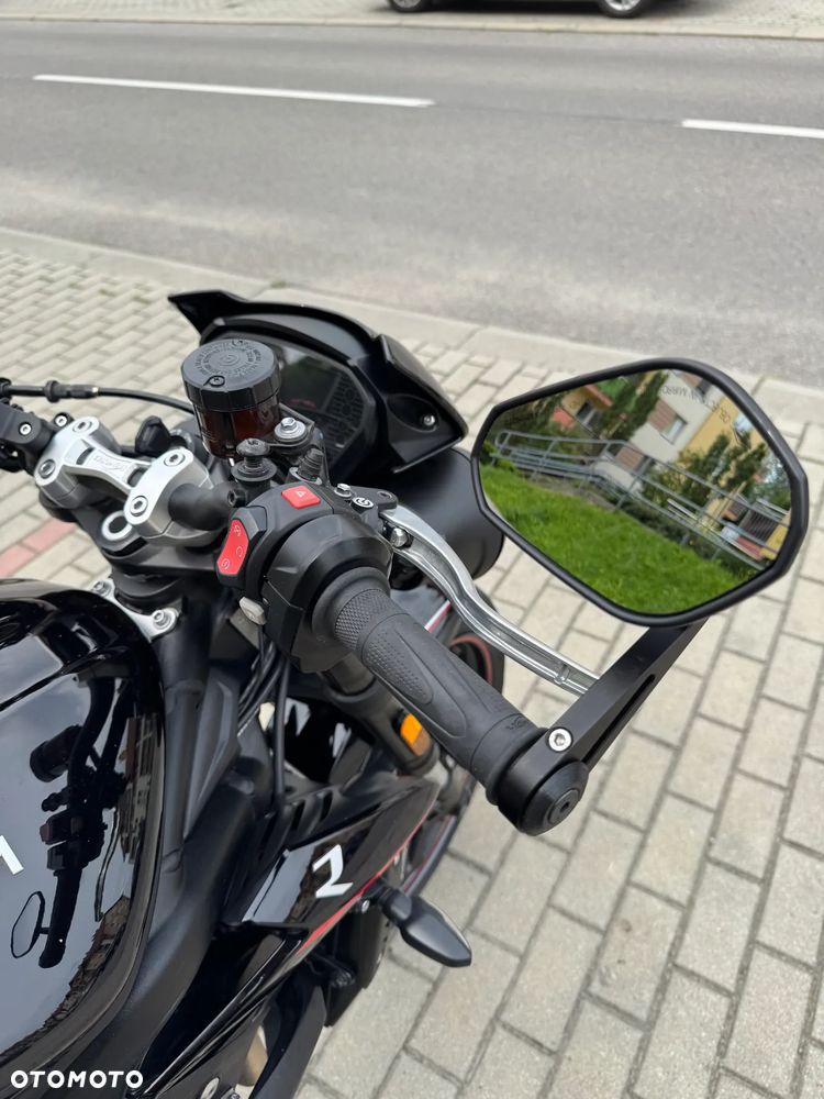 Triumph Street Triple - 17