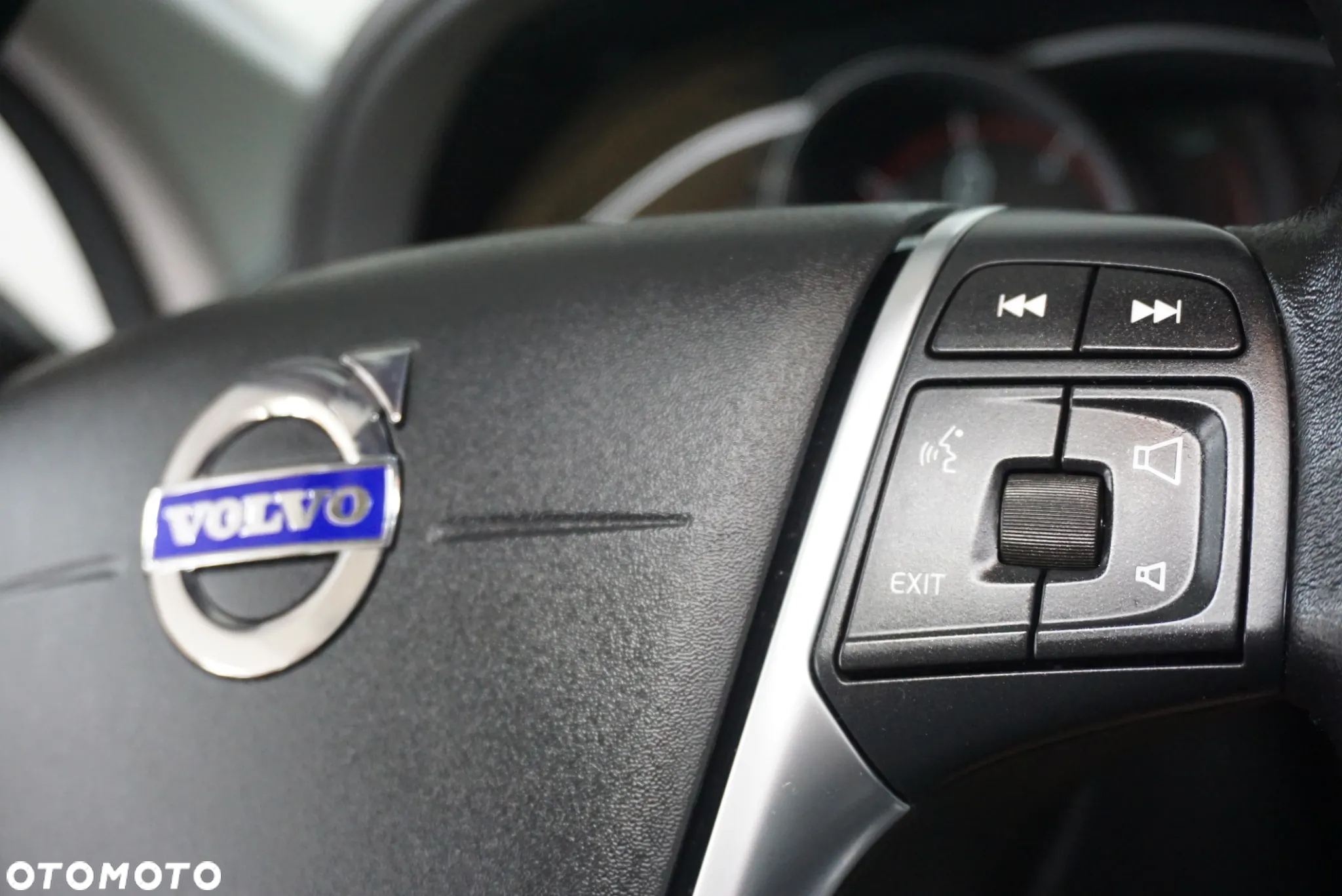 Volvo XC 60 - 30