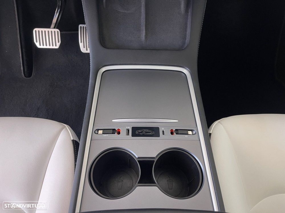 Tesla Model Y Long Range Dual Motor AWD - 7