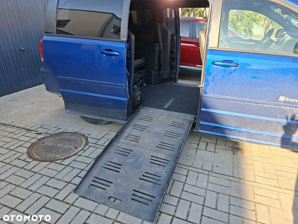 Dodge Grand Caravan - 19