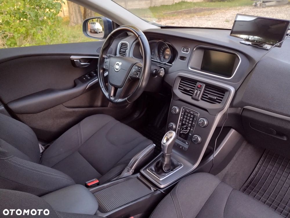 Volvo V40 D2 Kinetic - 17