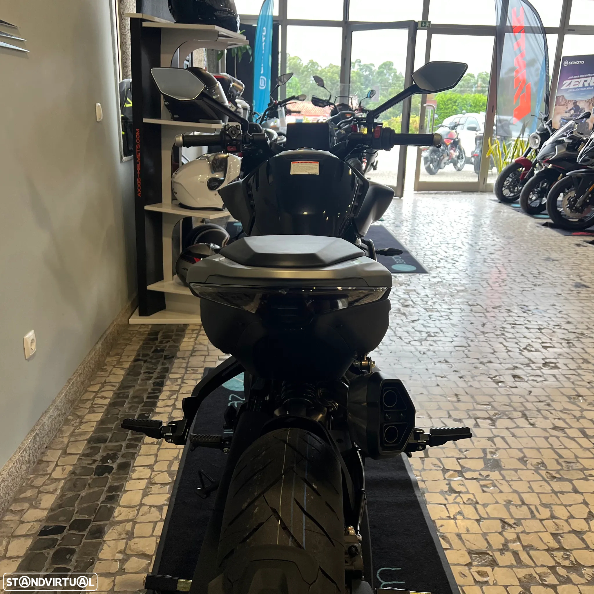 CF Moto 800NK - 6