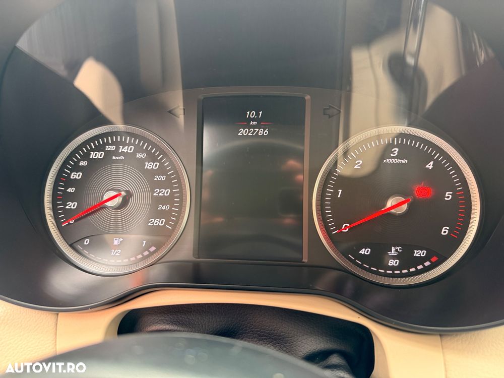 Mercedes-Benz GLC 220 d 4MATIC - 4
