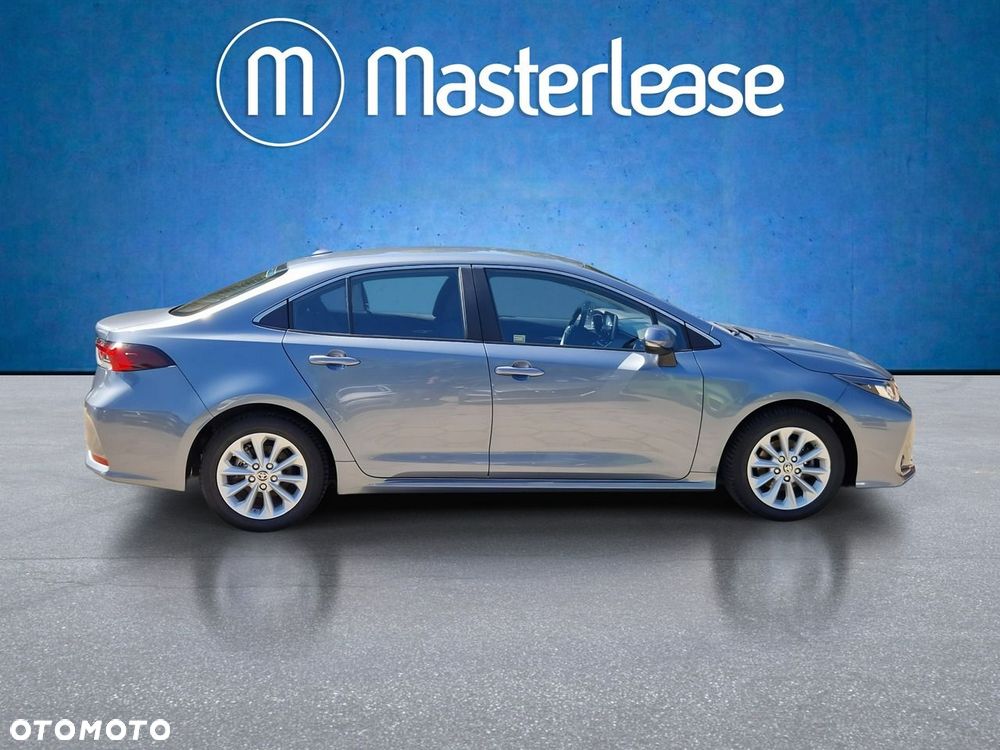 Toyota Corolla - 4