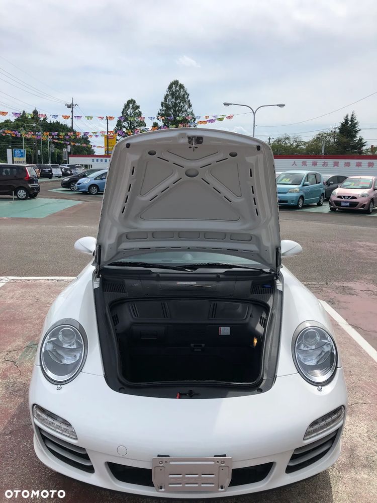 Porsche 911 Carrera 4S PDK - 29
